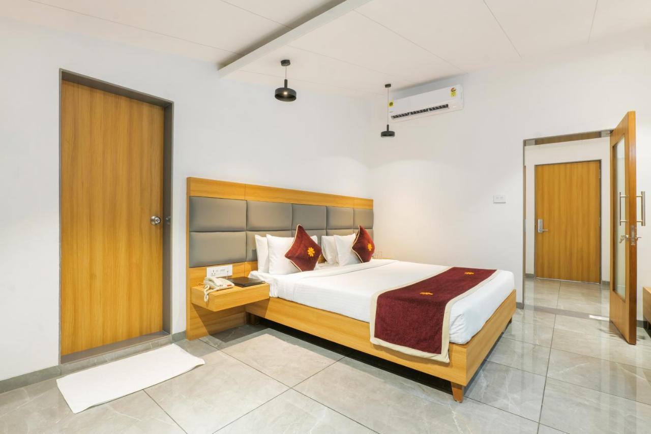 Gold Beach Villa 达曼 外观 照片
