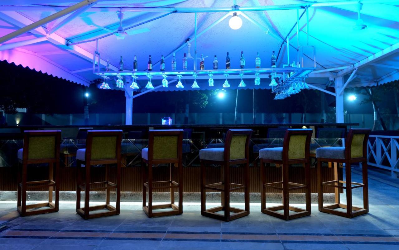 Gold Beach Villa 达曼 外观 照片